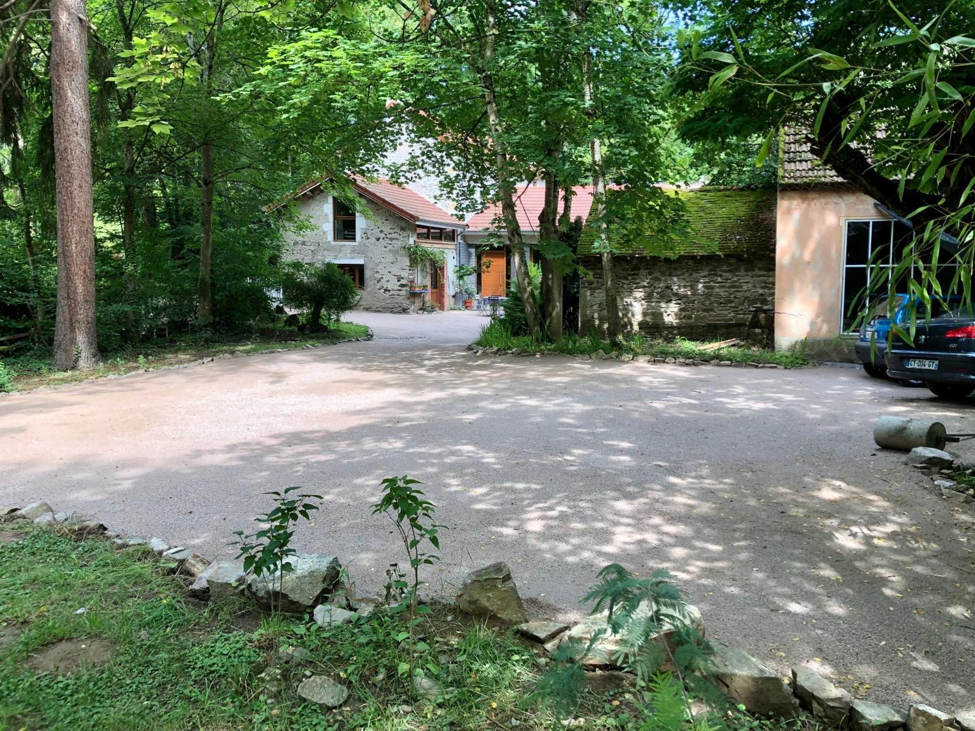 Chambre Sur Une Ile Saint-Bonnet-de-Rochefort Ngoại thất bức ảnh
